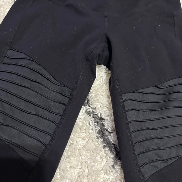 Alo yoga pants black xs - Picture 3 of 5